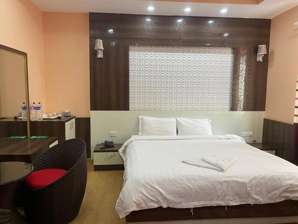 Hotel Gorkha Palace Pvt. Ltd Екстер'єр фото